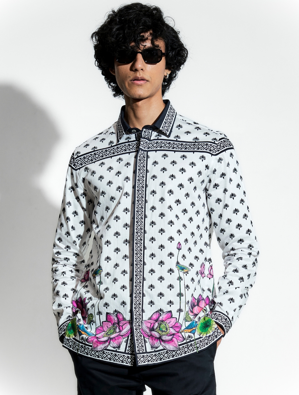 Nelumbo Black Cotton Printed Shirt