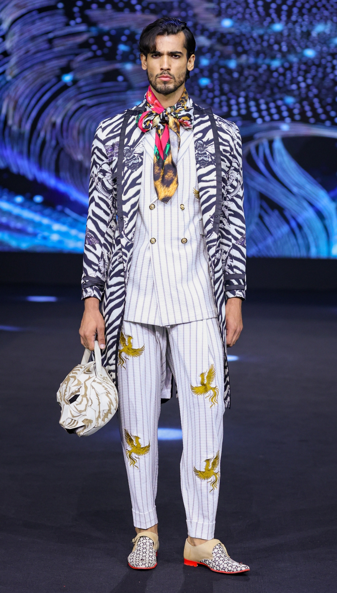 Look 01 2025 Lakme Fashion Week India