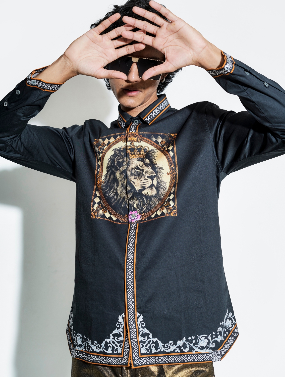 Lion Taash Printed Black Shirt