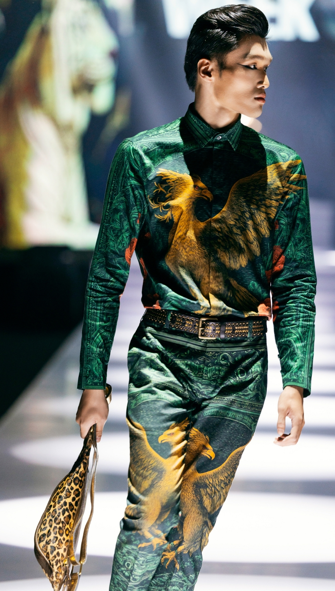 Look 05 2025 Vietnam International Fashion Week