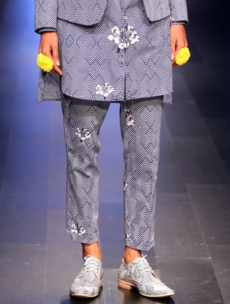 Image of Gyan Printed Pants