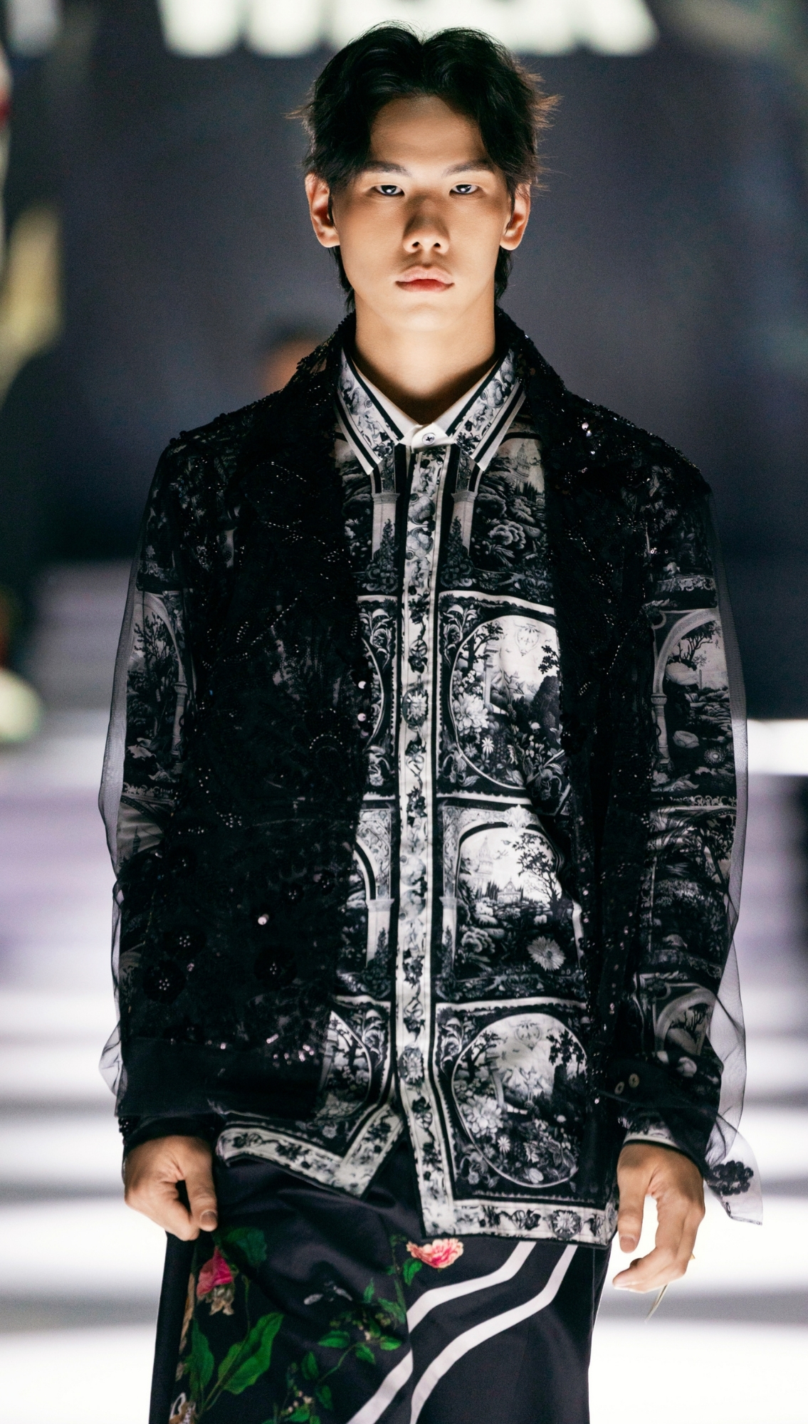 Look 23 2025 Vietnam International Fashion Week