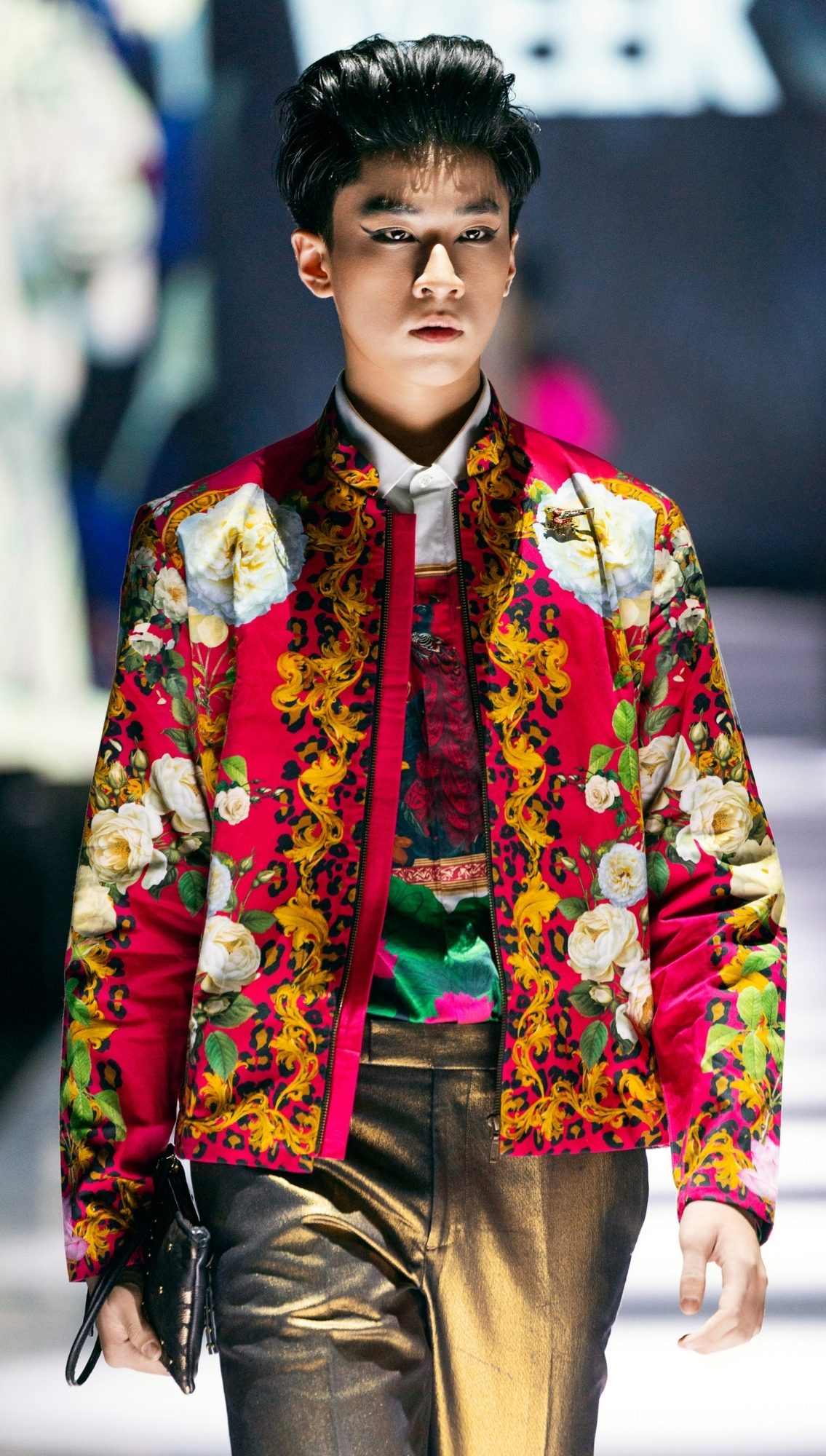 Look 17 2025 Vietnam International Fashion Week