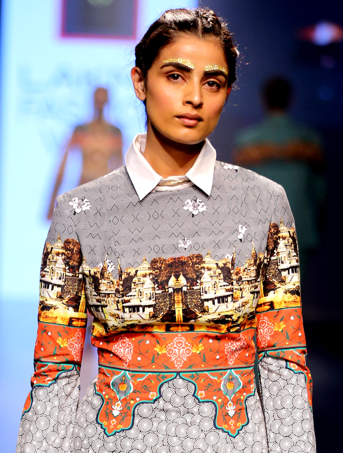 Mahotsav Slit Sleeve Short Dress Zoom