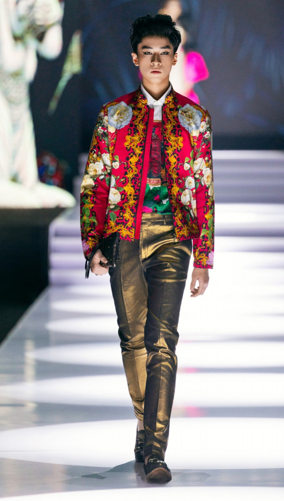 Image of Look 17 | 2025 Vietnam International Fashion Week