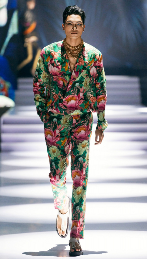 Image of Look 14 | 2025 Vietnam International Fashion Week