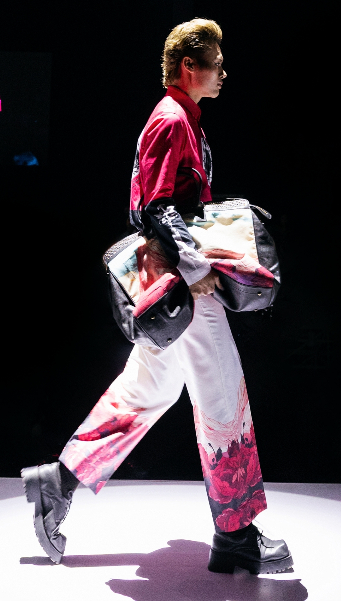 Look 08 2025 Vietnam International Fashion Week