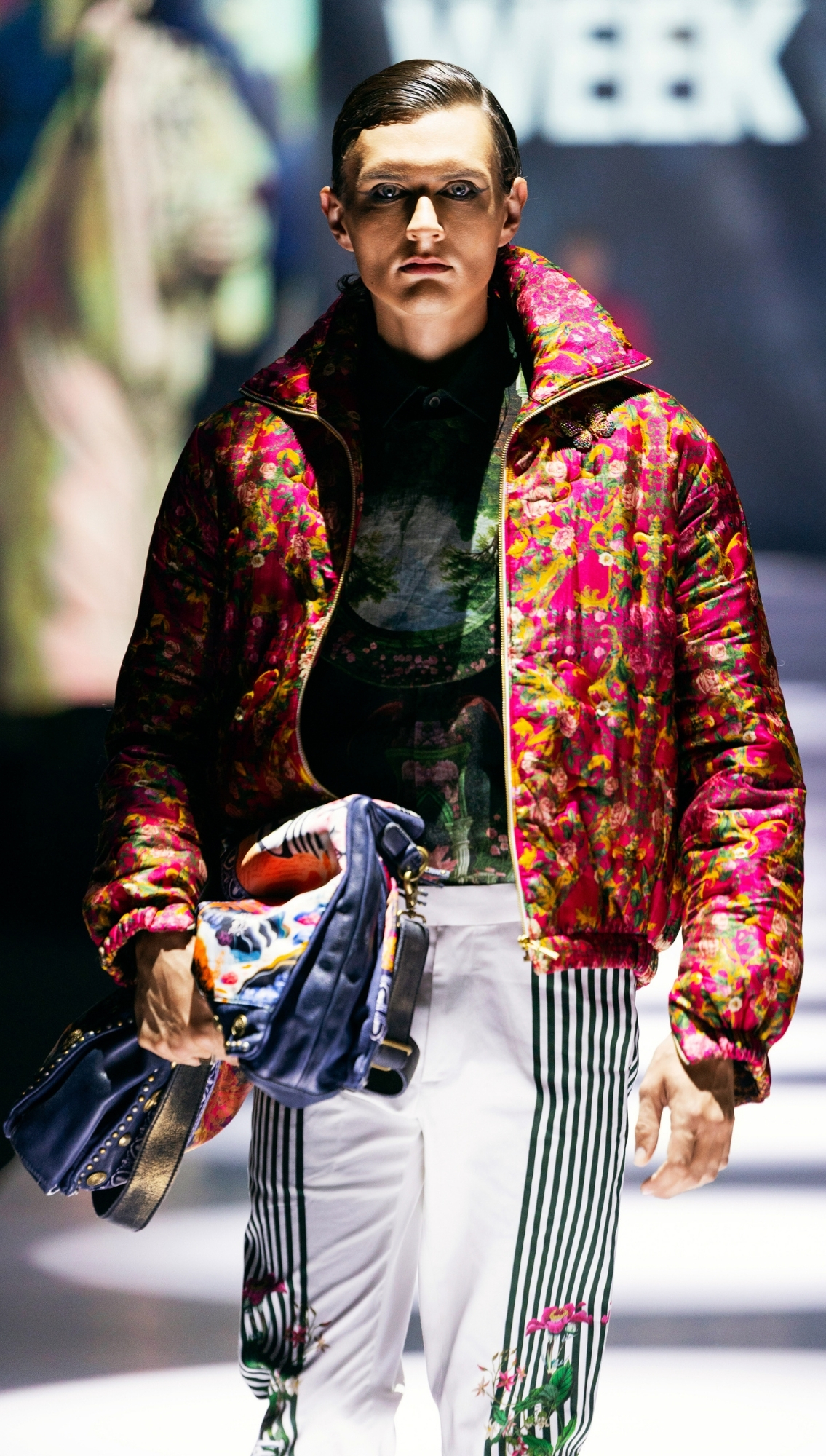 Look 07 2025 Vietnam International Fashion Week