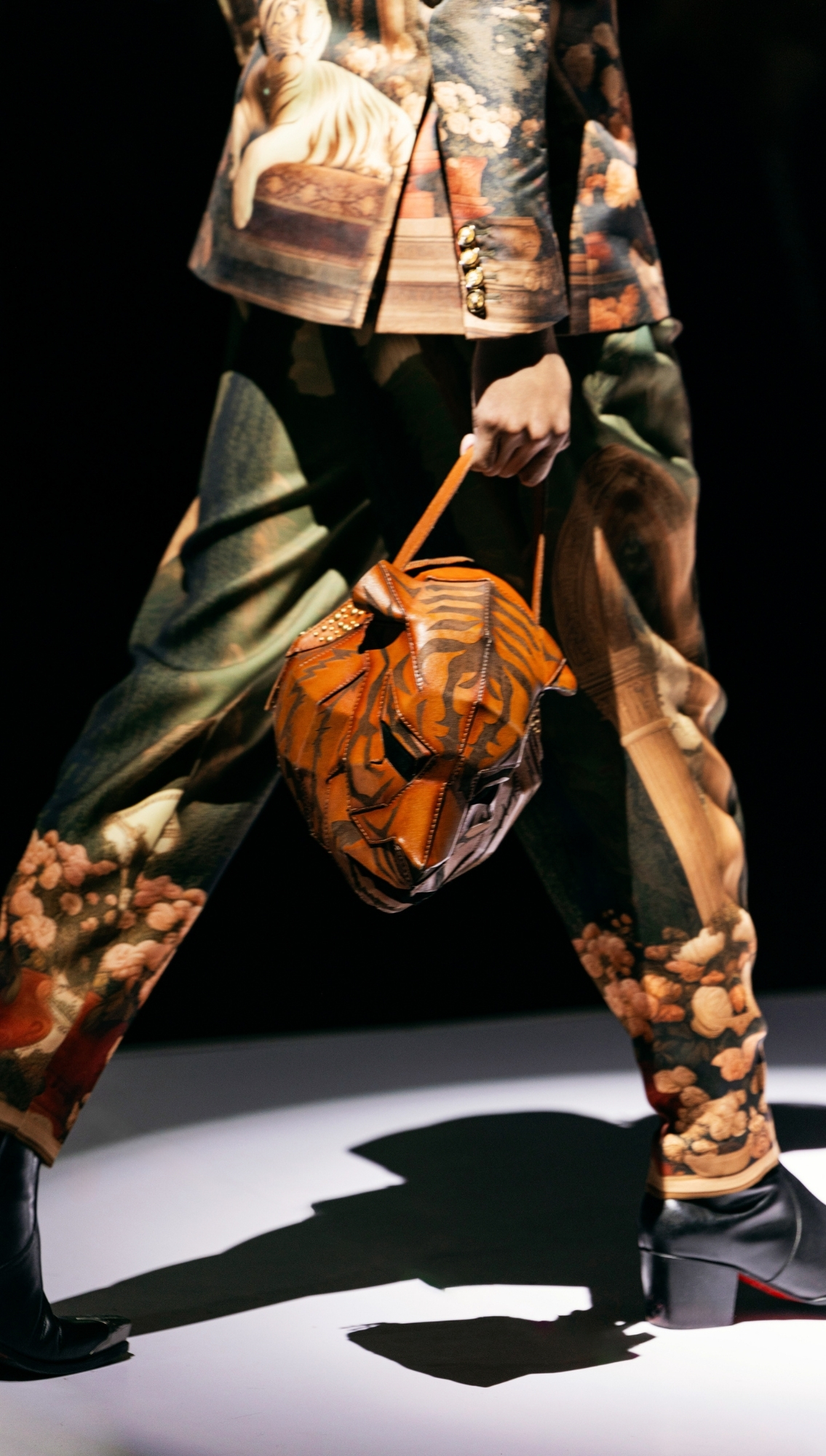 Look 03 2025 Vietnam International Fashion Week