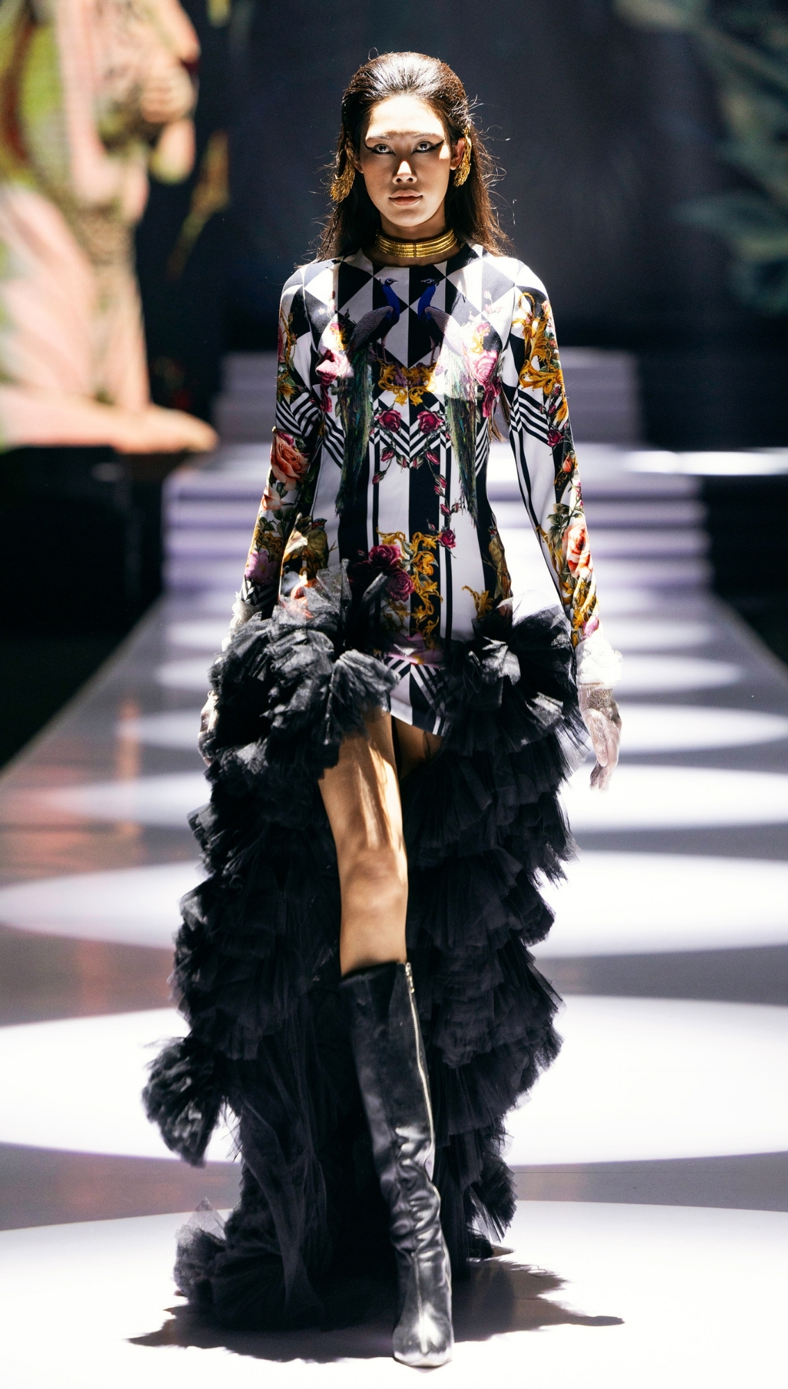 Look 28 2025 Vietnam International Fashion Week