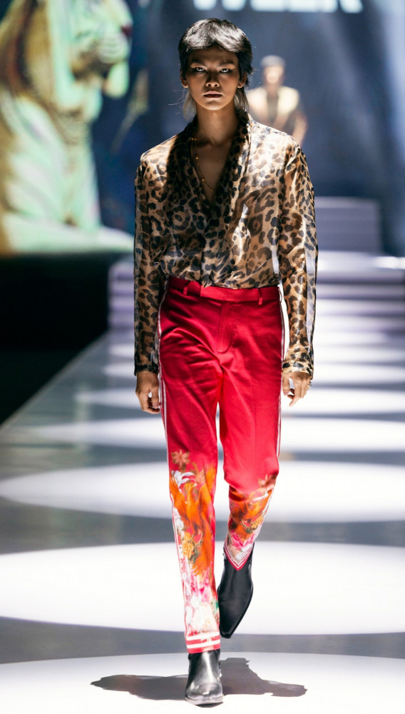 Image of Look 02 | 2025 Vietnam International Fashion Week
