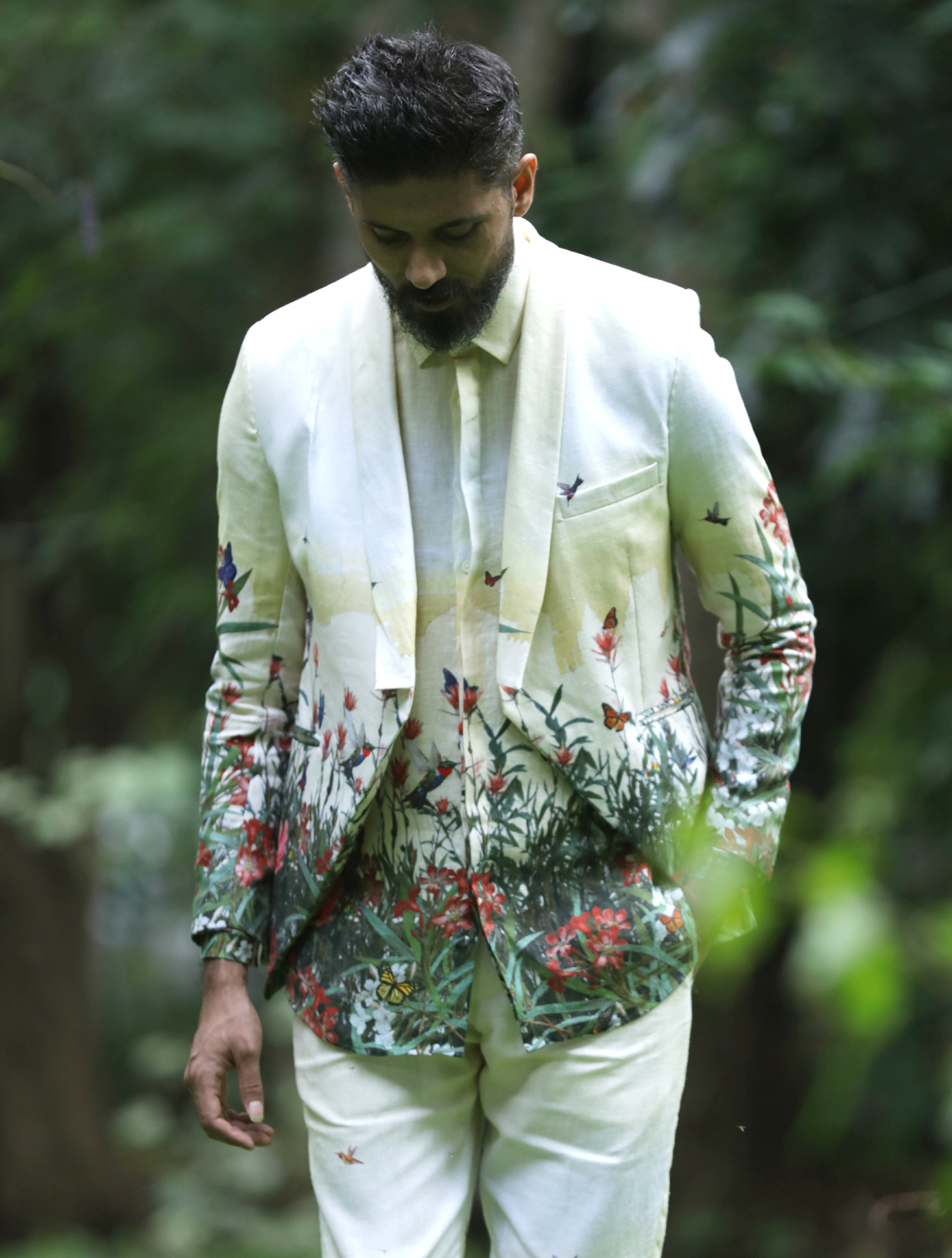 Gardenia Linen Blazer