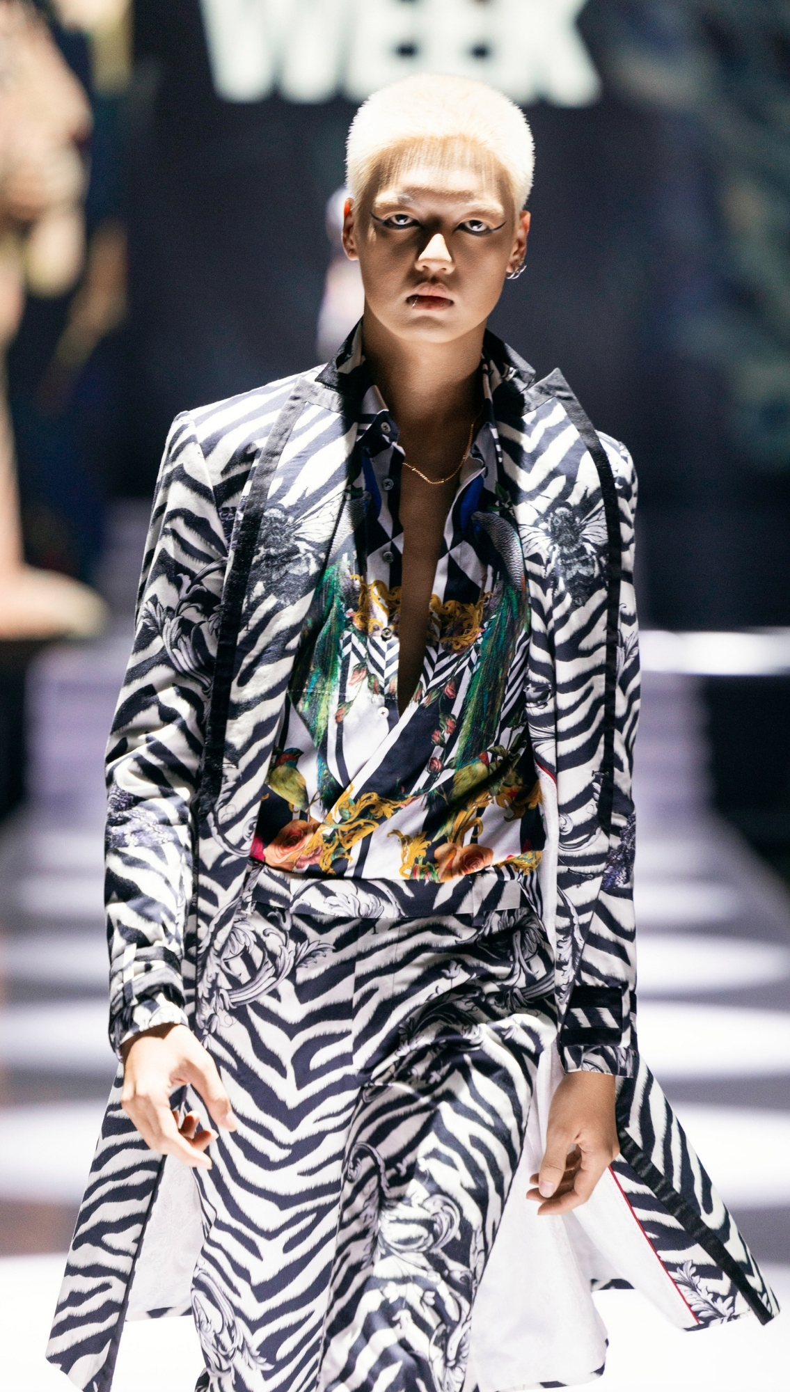 Look 27 2025 Vietnam International Fashion Week
