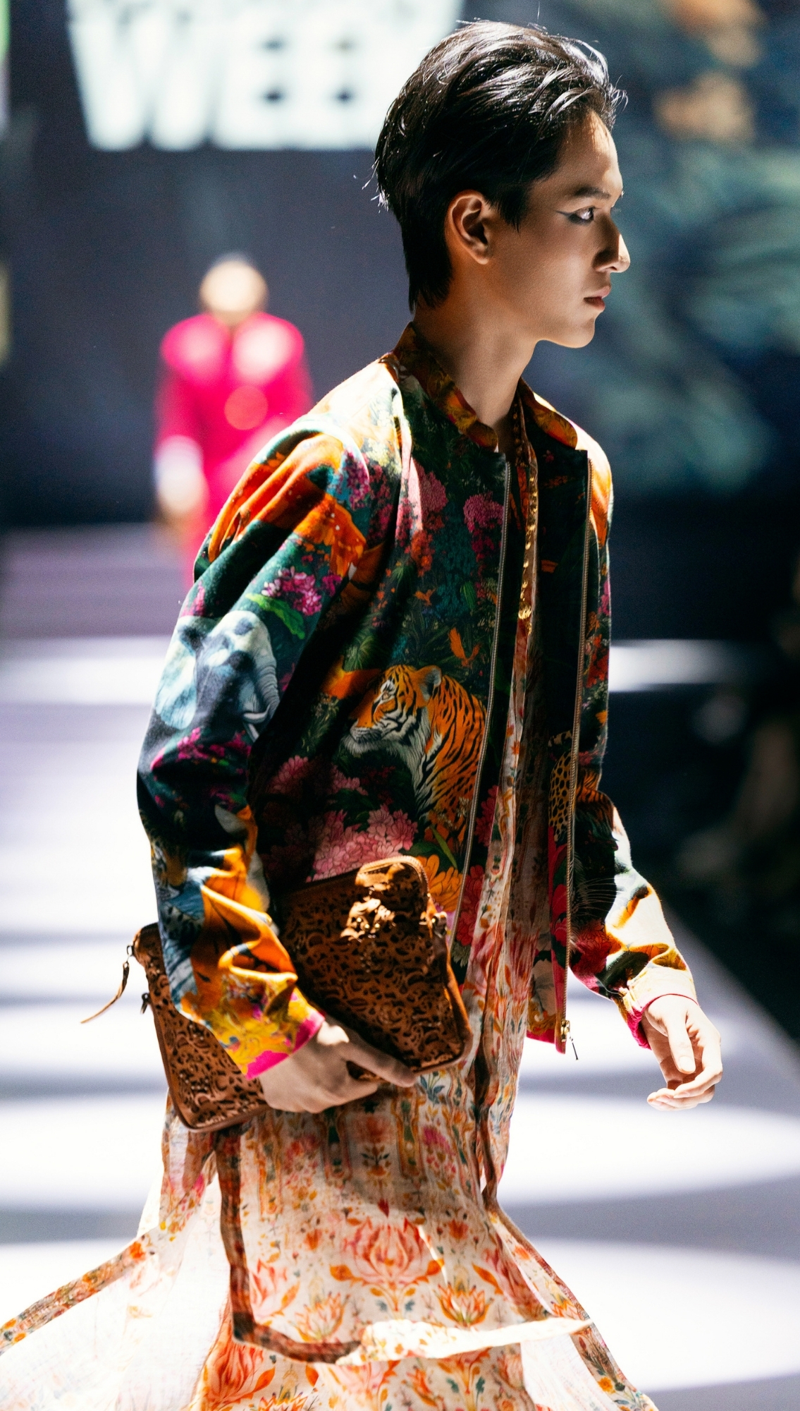 Look 20 2025 Vietnam International Fashion Week