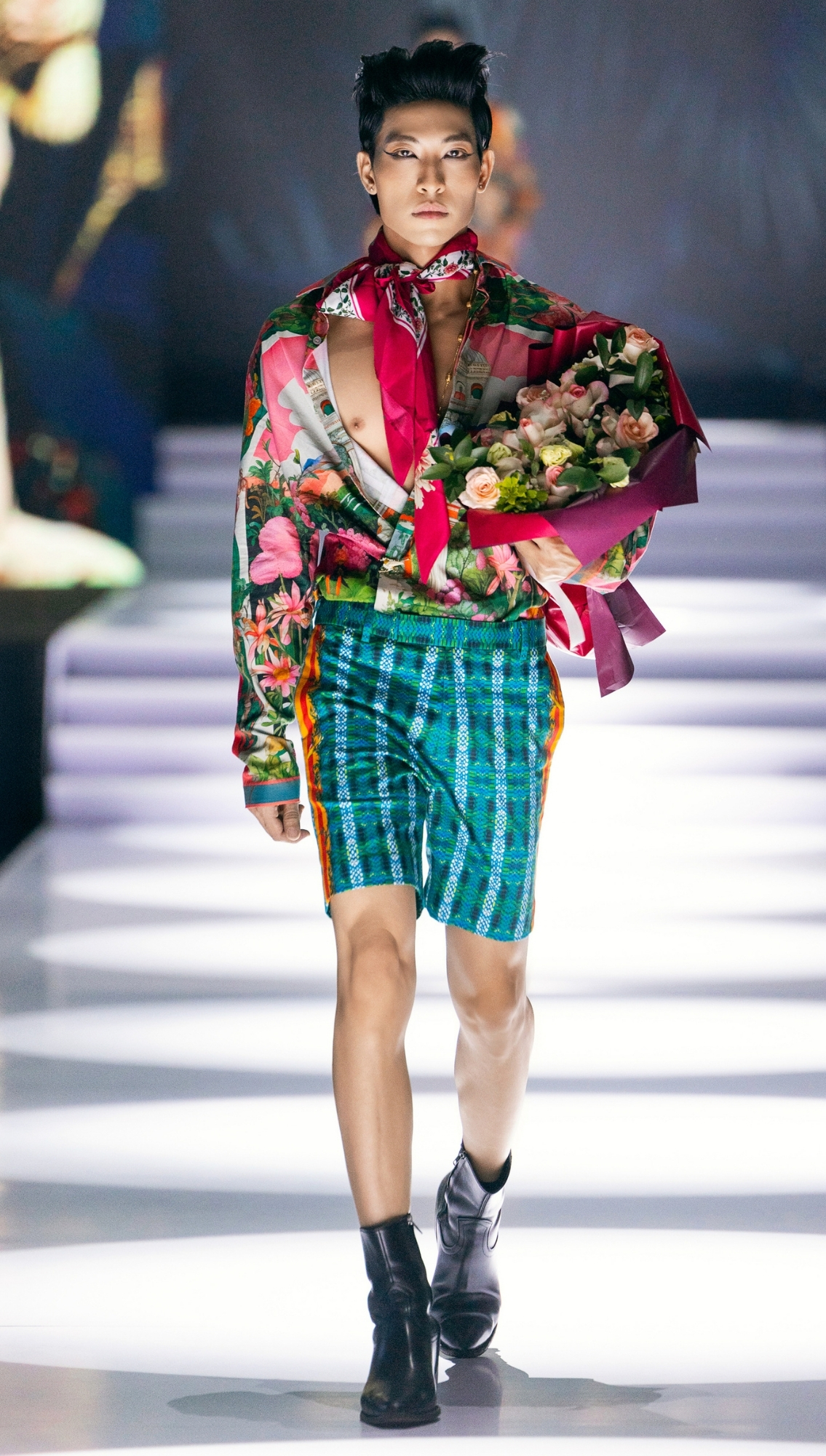 Look 19 2025 Vietnam International Fashion Week