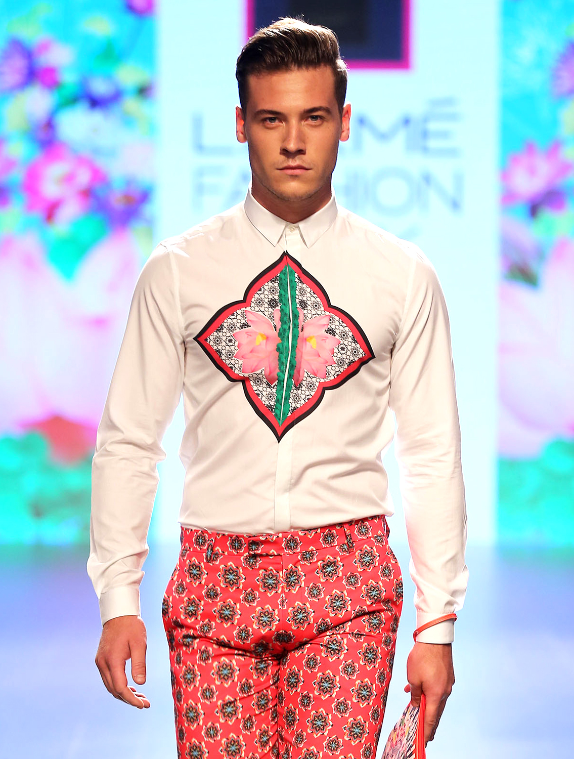 White Shirt in Central Patoj Print