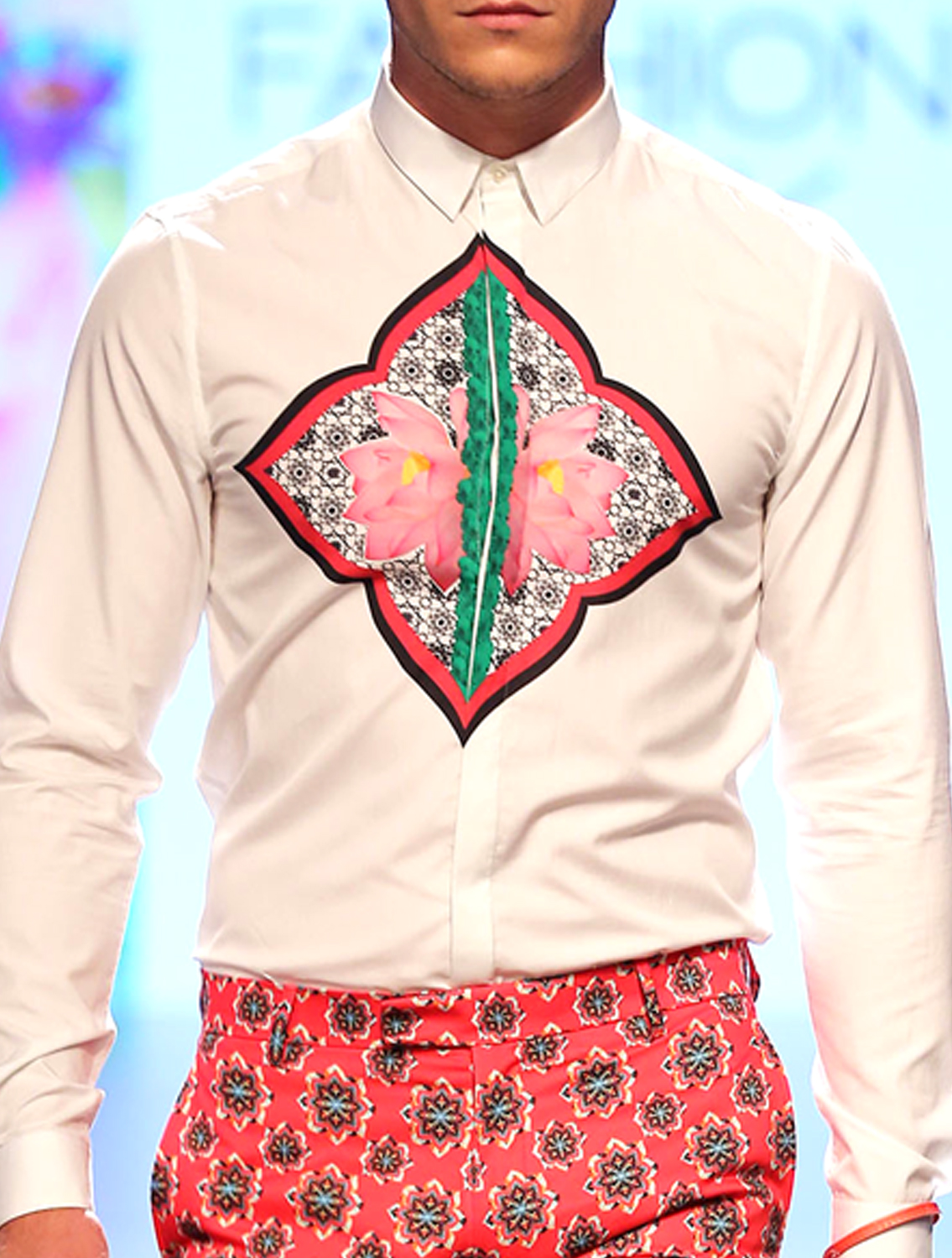 White Shirt in Patoj Print