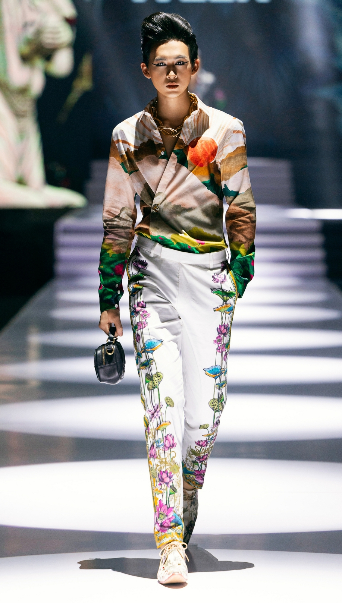 Look 11 2025 Vietnam International Fashion Week