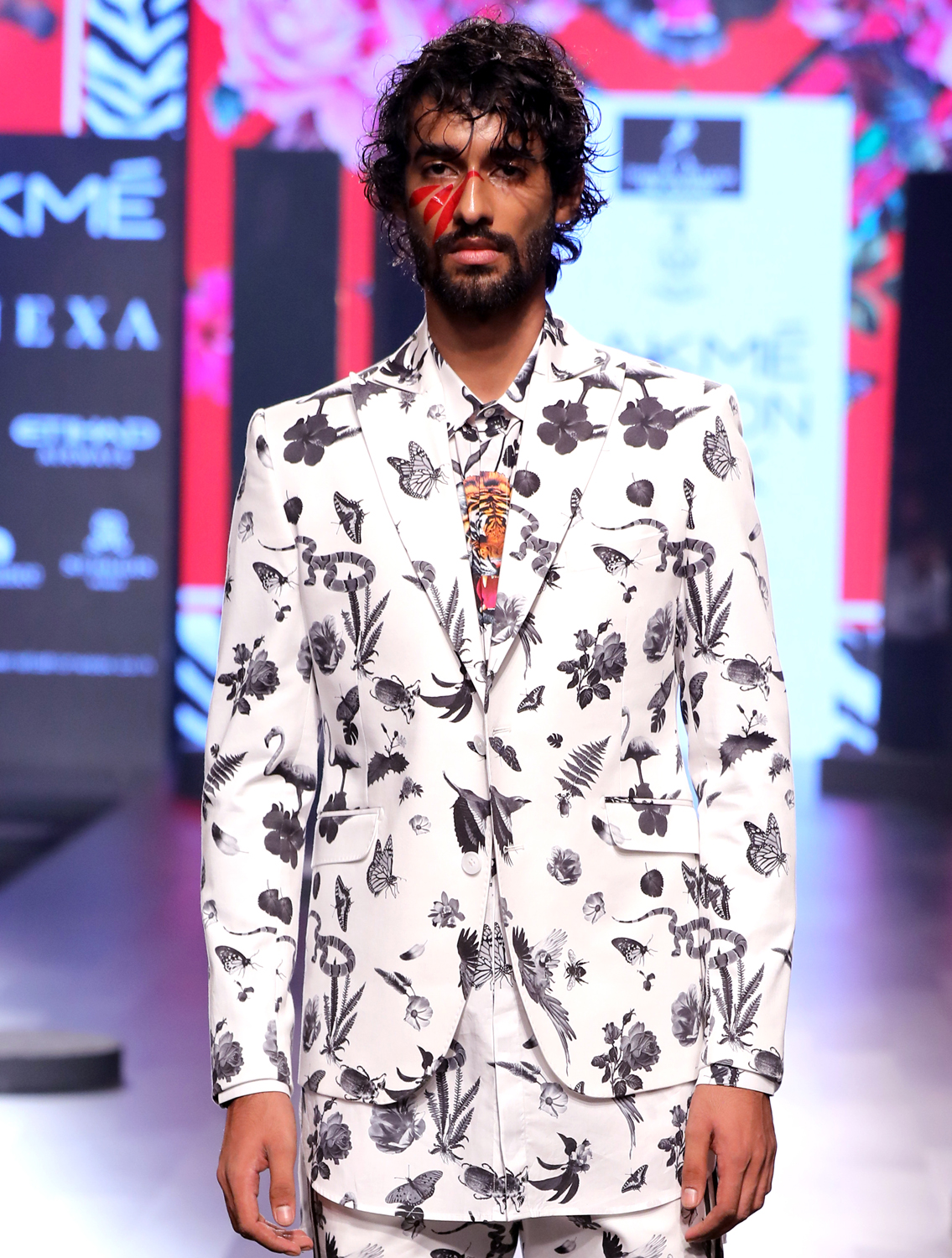 Bengal All-over Printed Blazer Front