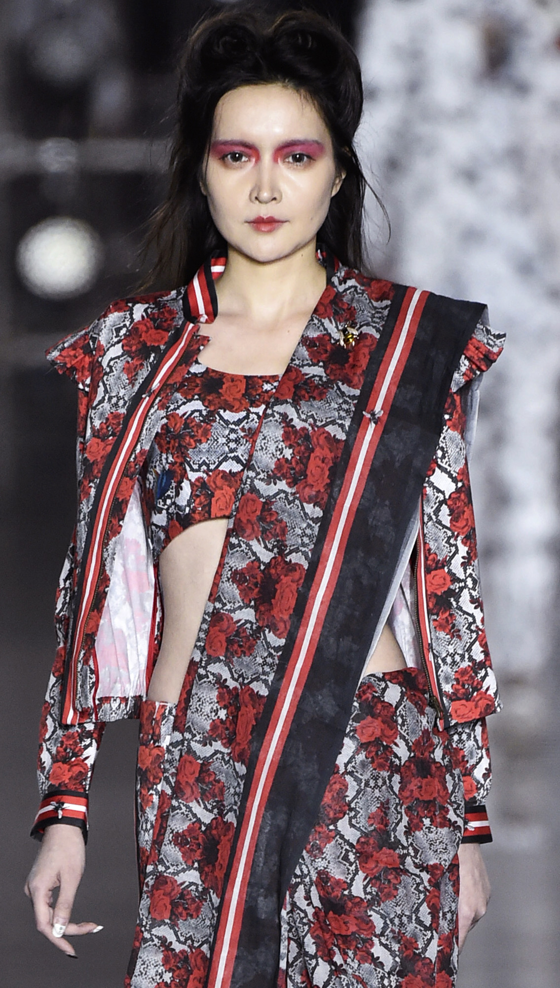 Leo Rose Signature Print Shirt Nucifera Trousers