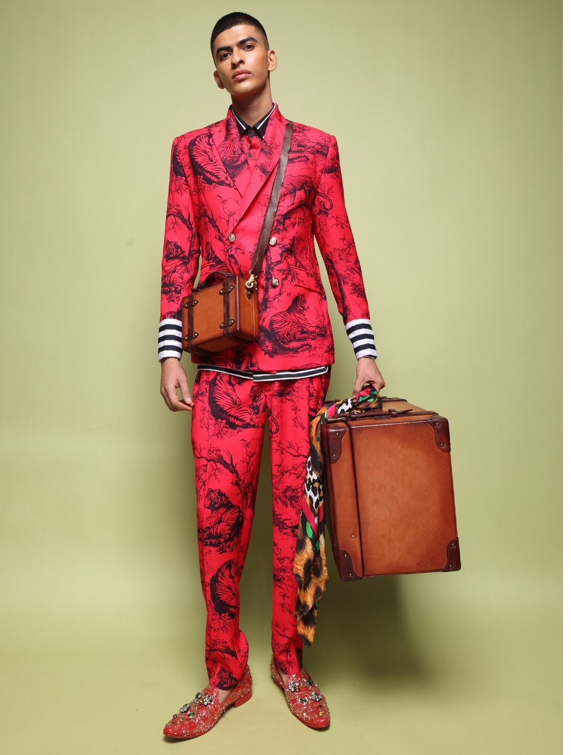 Juoy Red Double Breasted Printed Suit