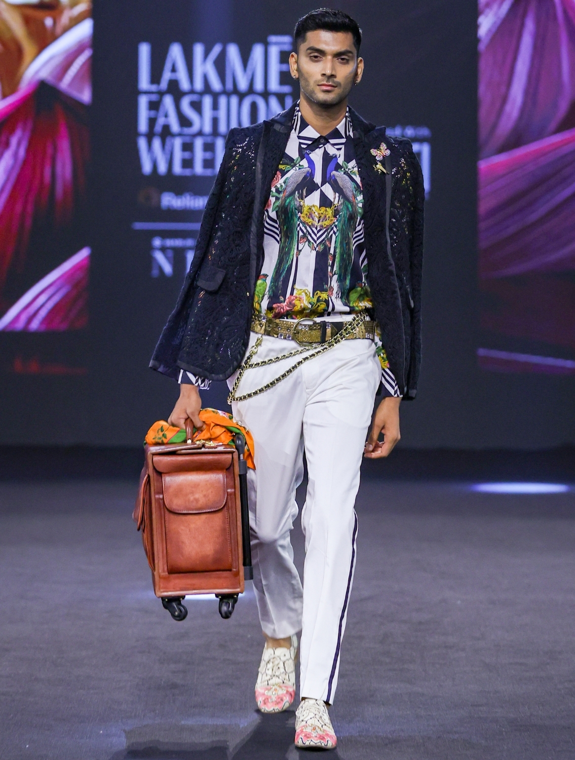 Safa White Side Striper Pants