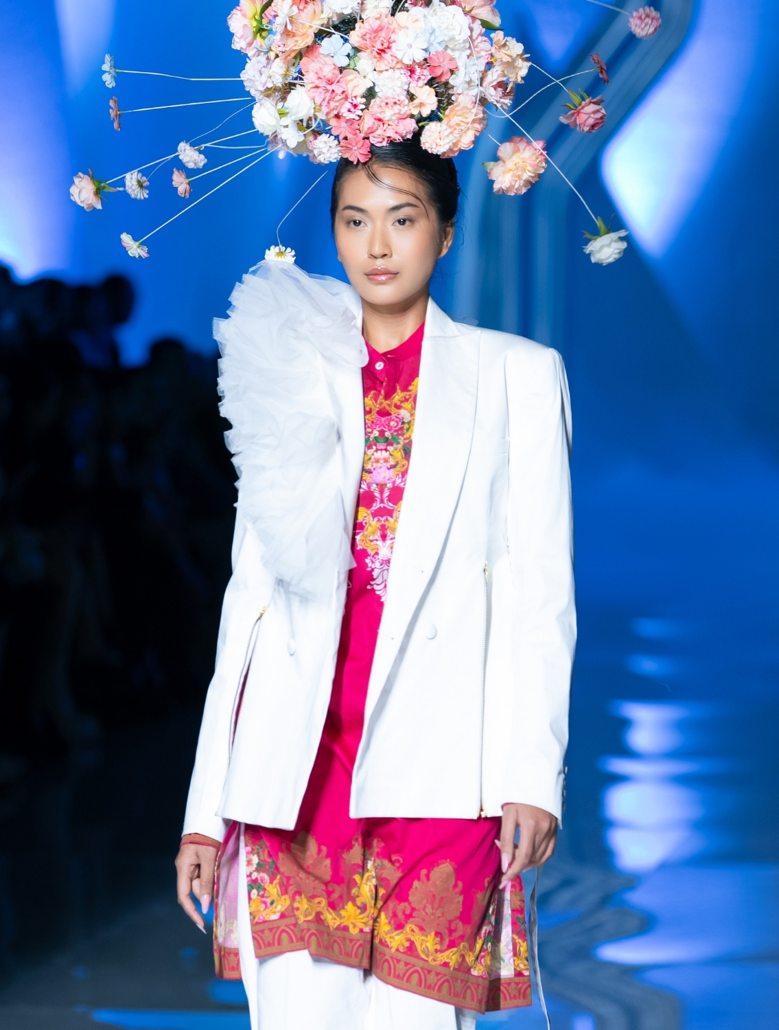 White Ruffled Blazer with Zippers