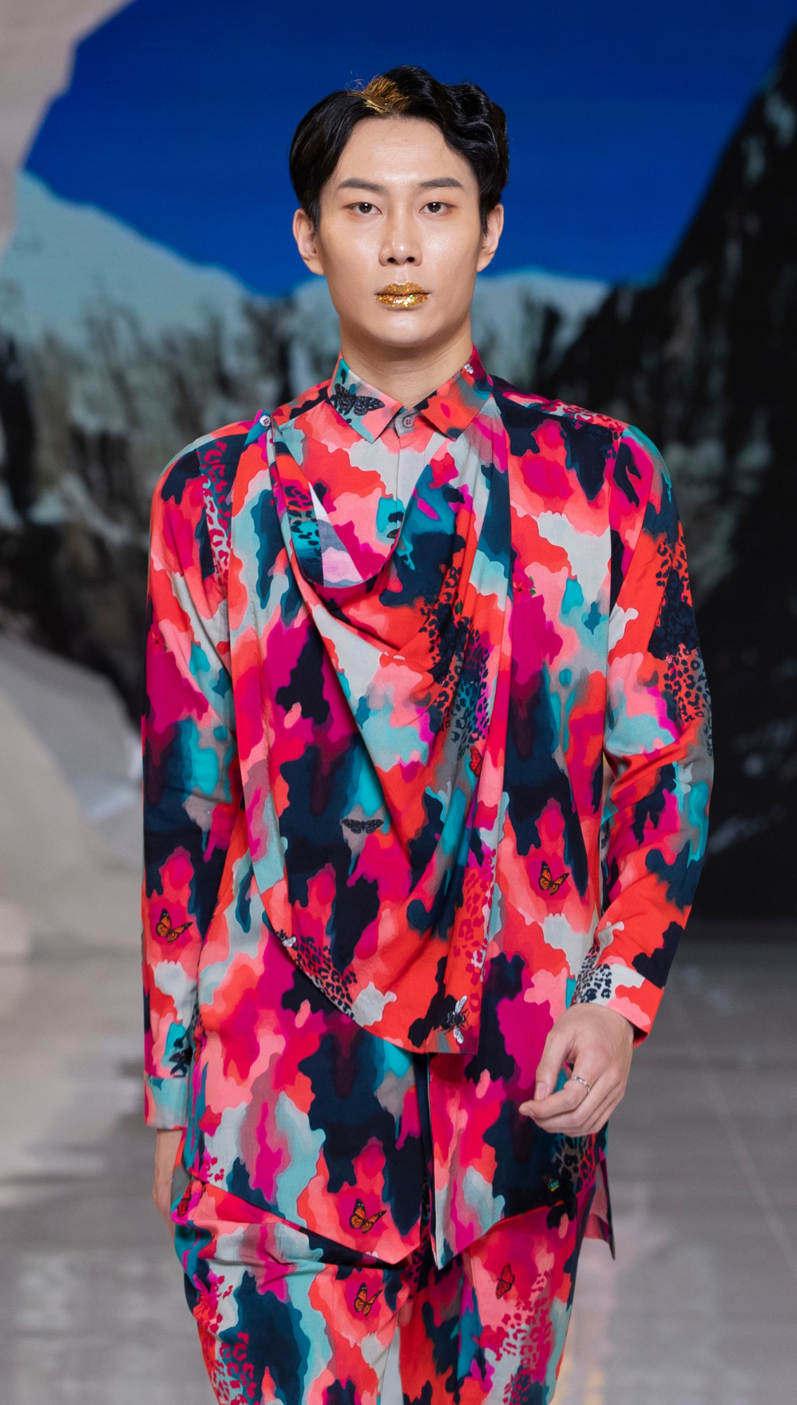 Leh Cowl Neck Printed Kurta  Matching Pants