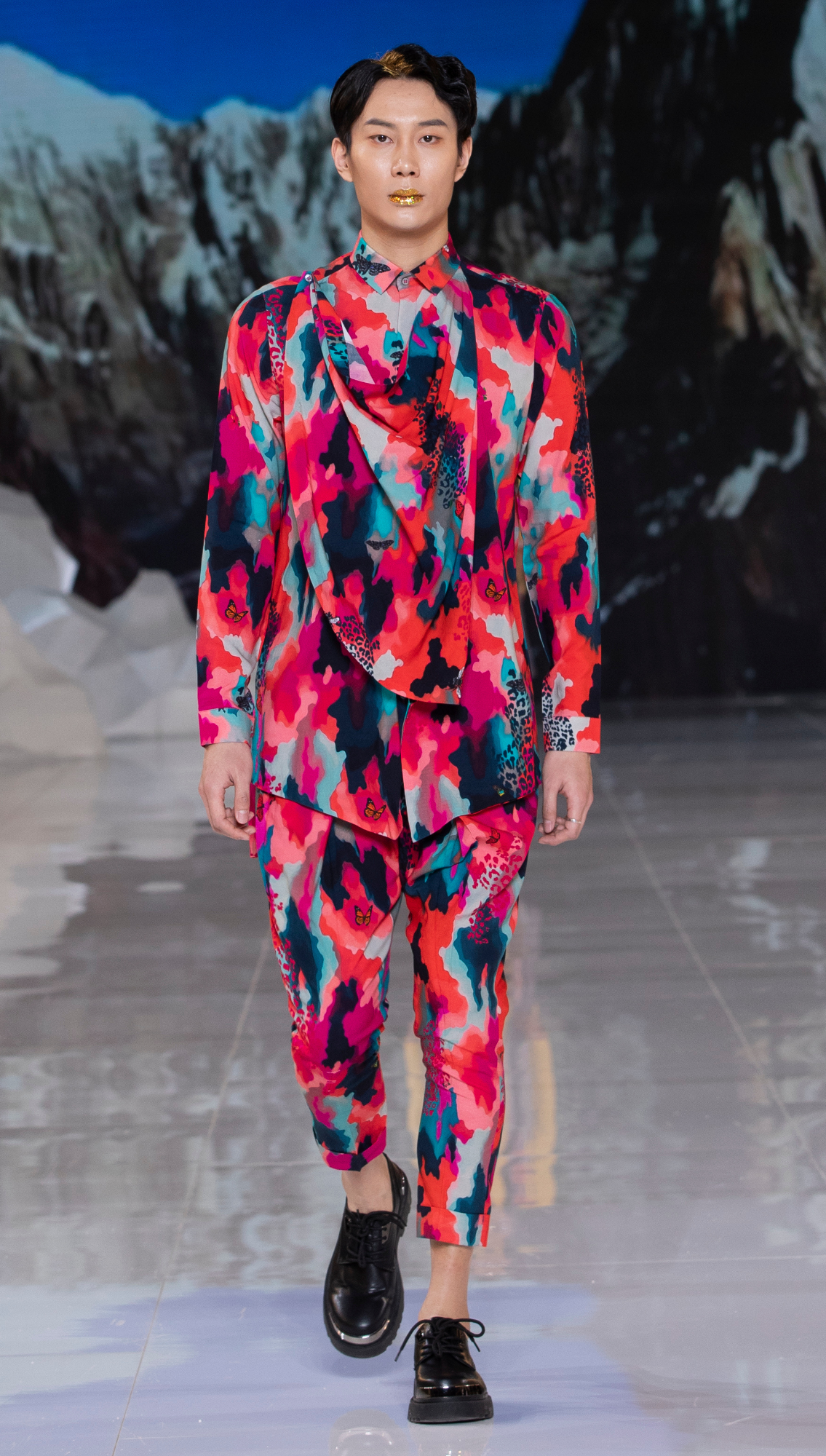 Leh Cowl Neck Printed Kurta  Matching Pants