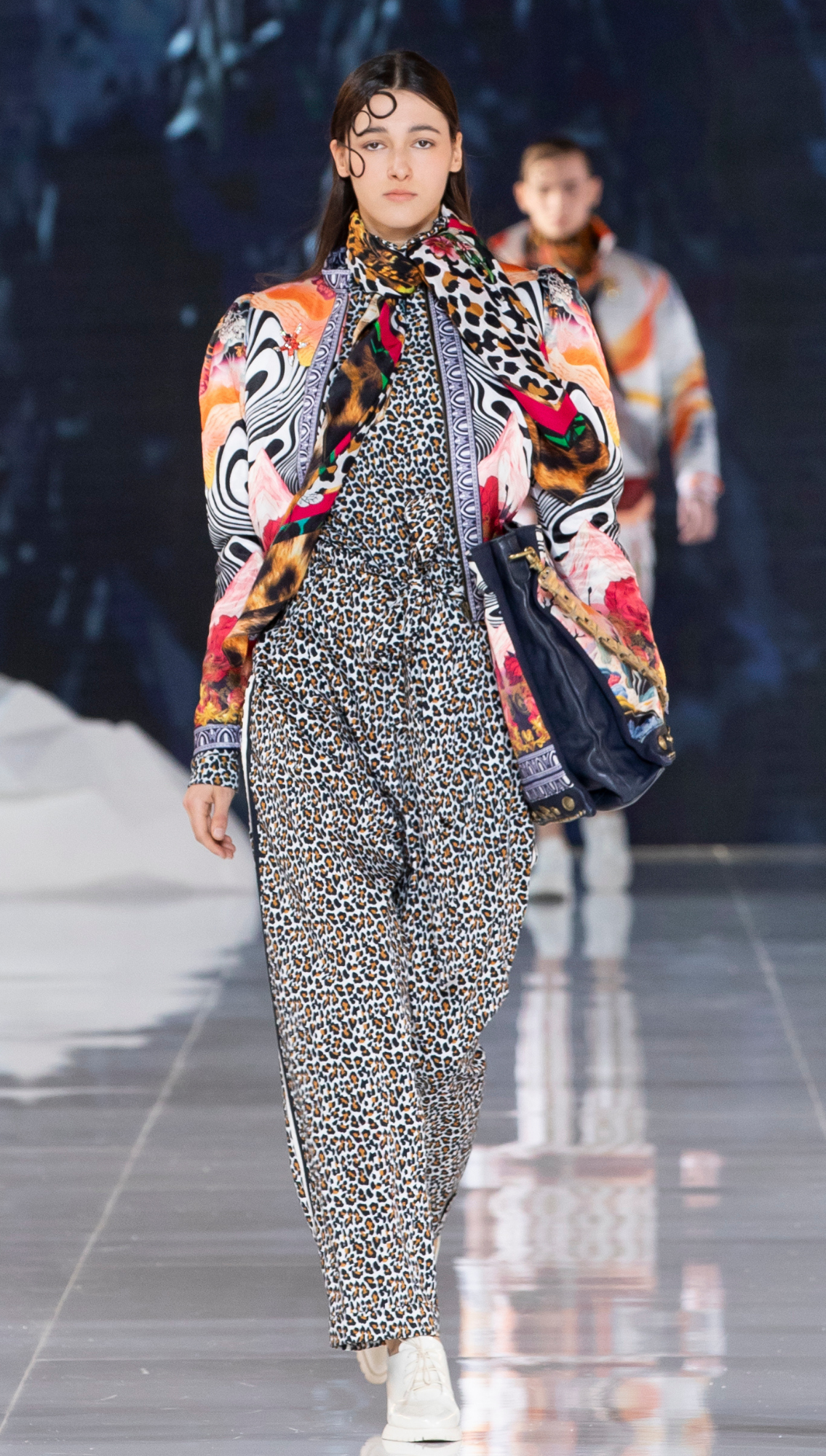 Makalu Puffer Bomber Jacket Leopard Printed Turtle Neck T-Shirt Leopard Printed Paperbag Pants