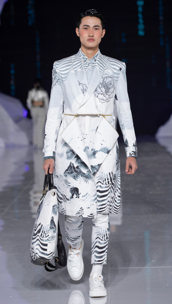 2024 Harbin Fashion Week White Look
