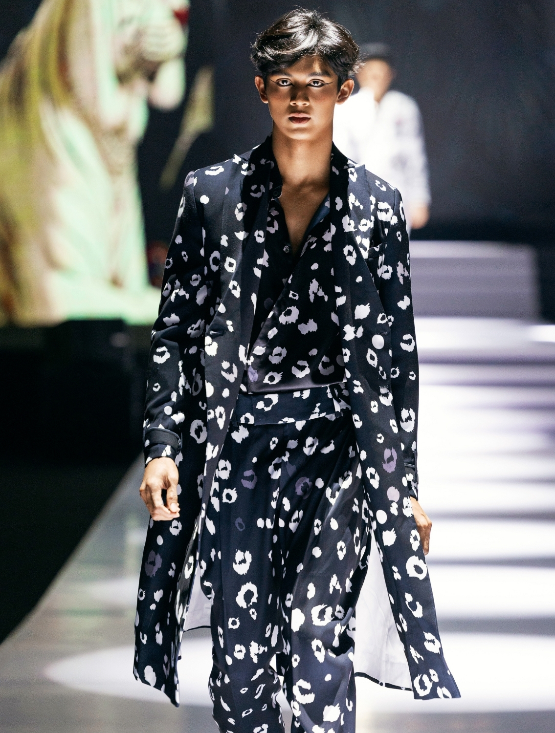 Jubatus Cheetah Printed Trenchcoat