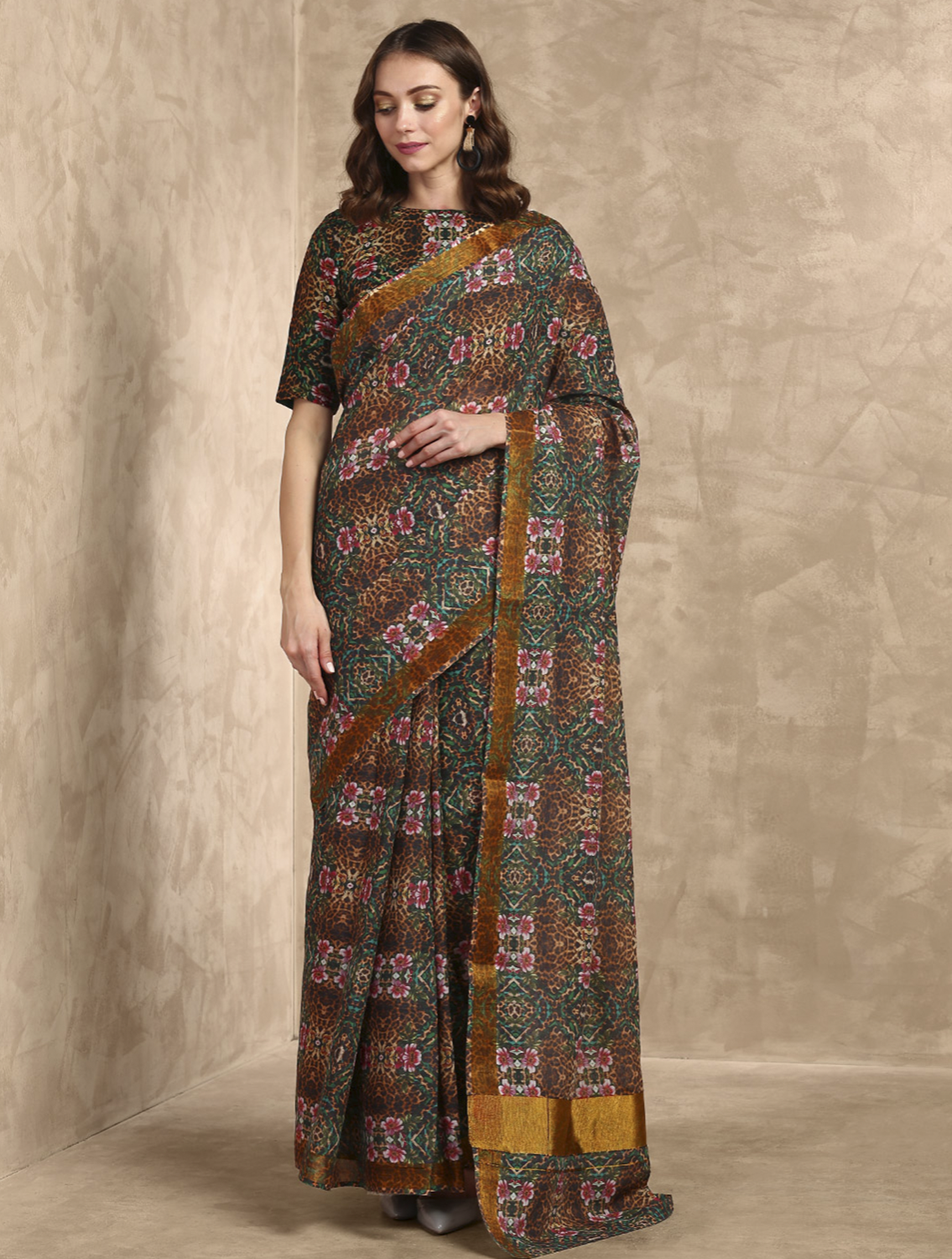 Goldie Leopard Printed Saree
