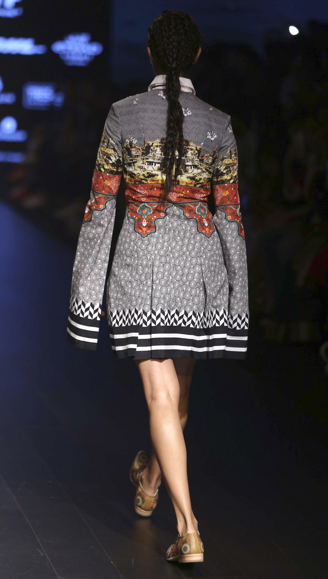 Mahotsav Slit Sleeve Short Dress