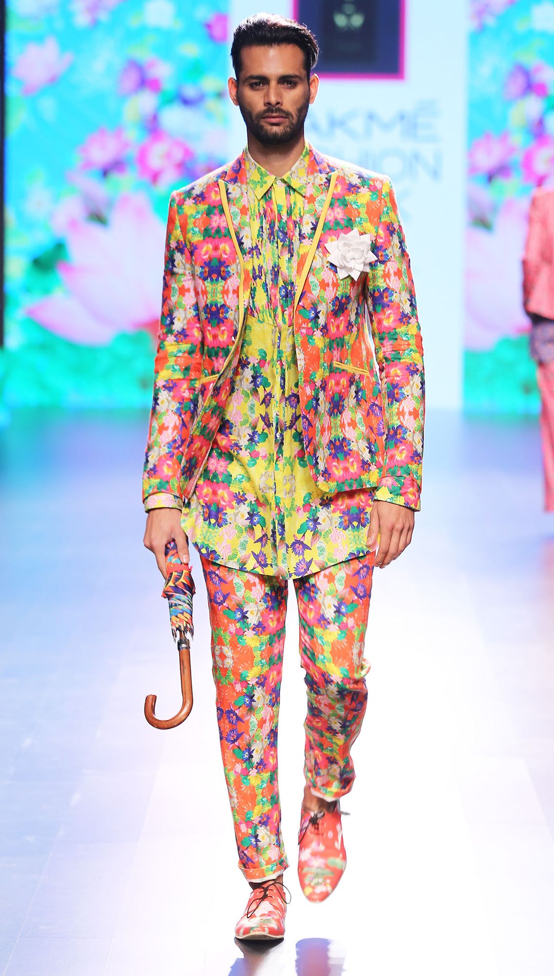 Shatabj Linen Jacket Diospyros Linen Shirt Alarka Trousers