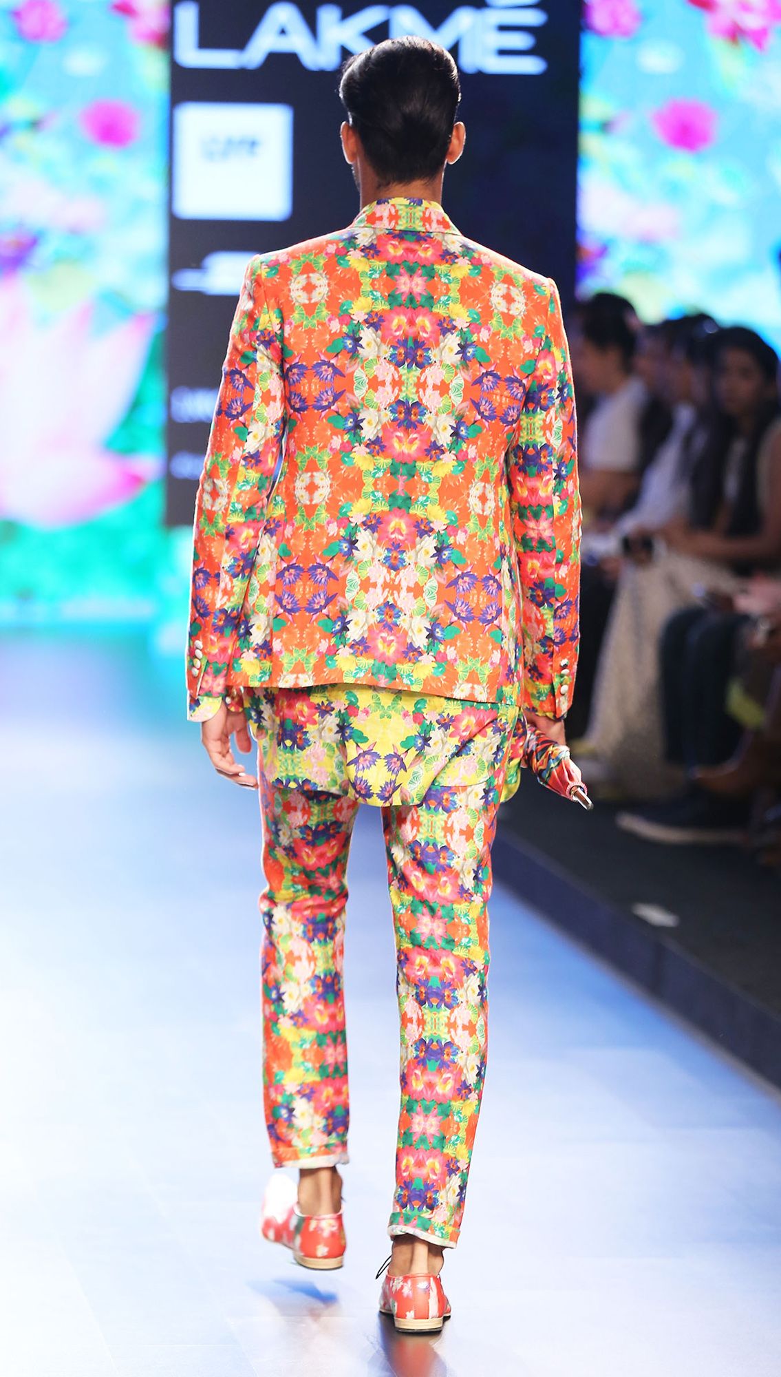 Shatabj Linen Jacket Diospyros Linen Shirt Alarka Trousers