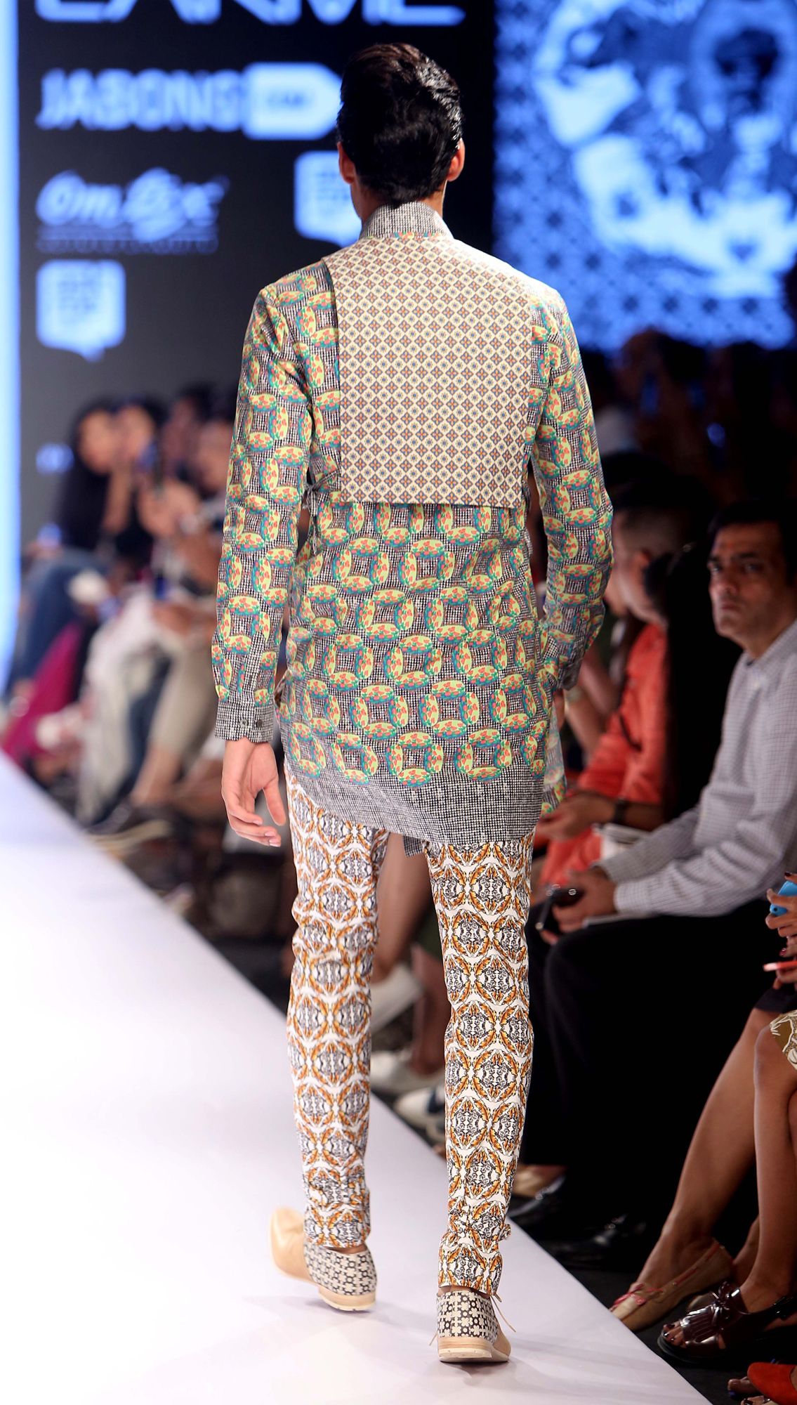 Kronos Angarkha Shirt Basch Trousers