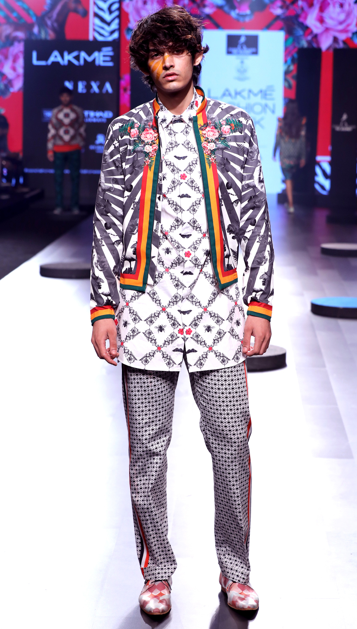 Tiger Bomber Jacket Nilgiri Shirt Percival Printed Pants with Striper on Sides