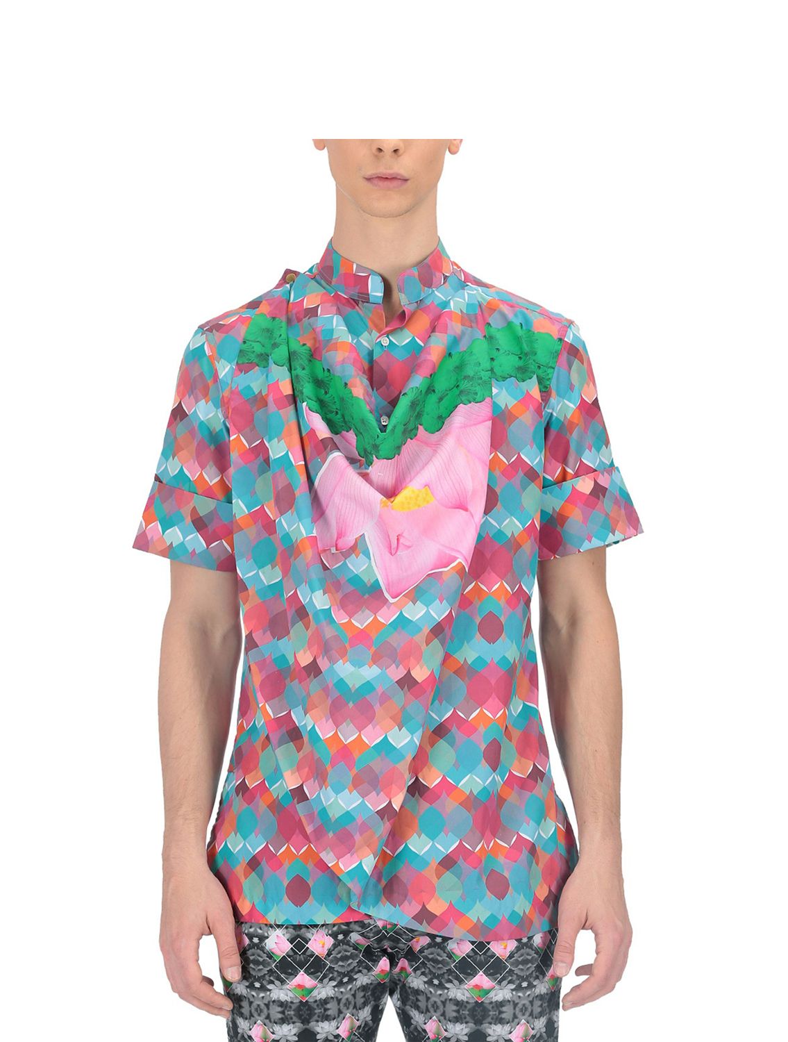 Rajoy Short Sleeved cowl Shirt in Praire Lotus Print