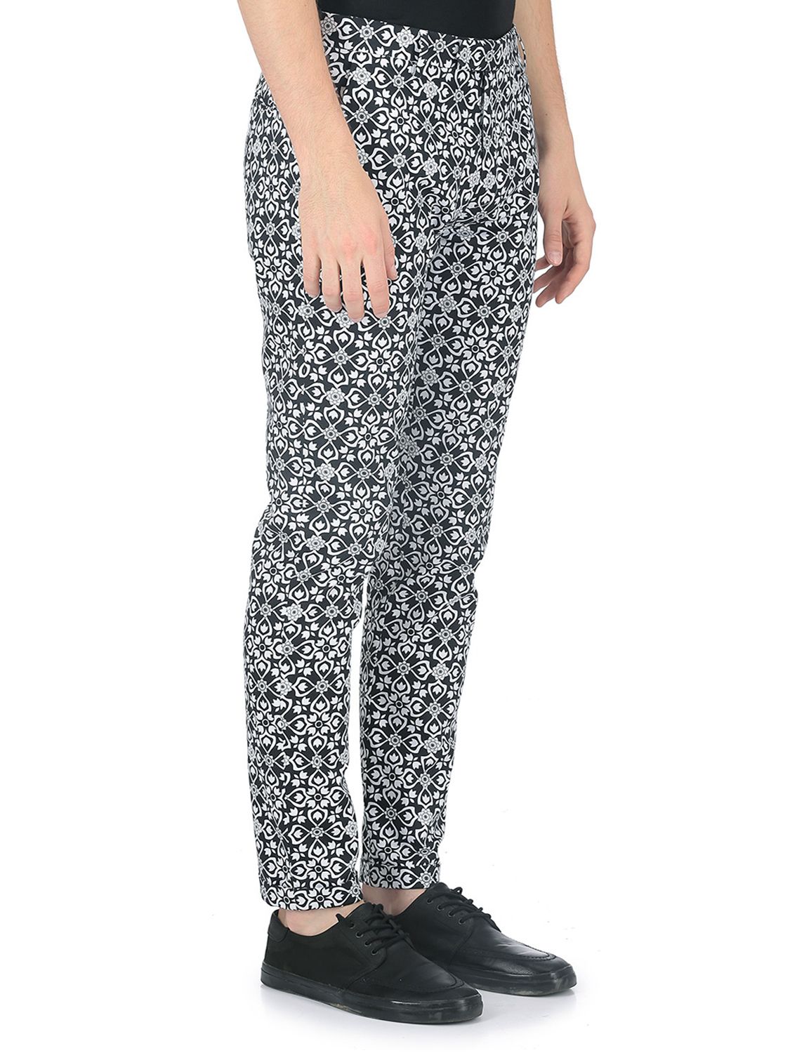 BW Trouser in Kaleido Nucifera Print