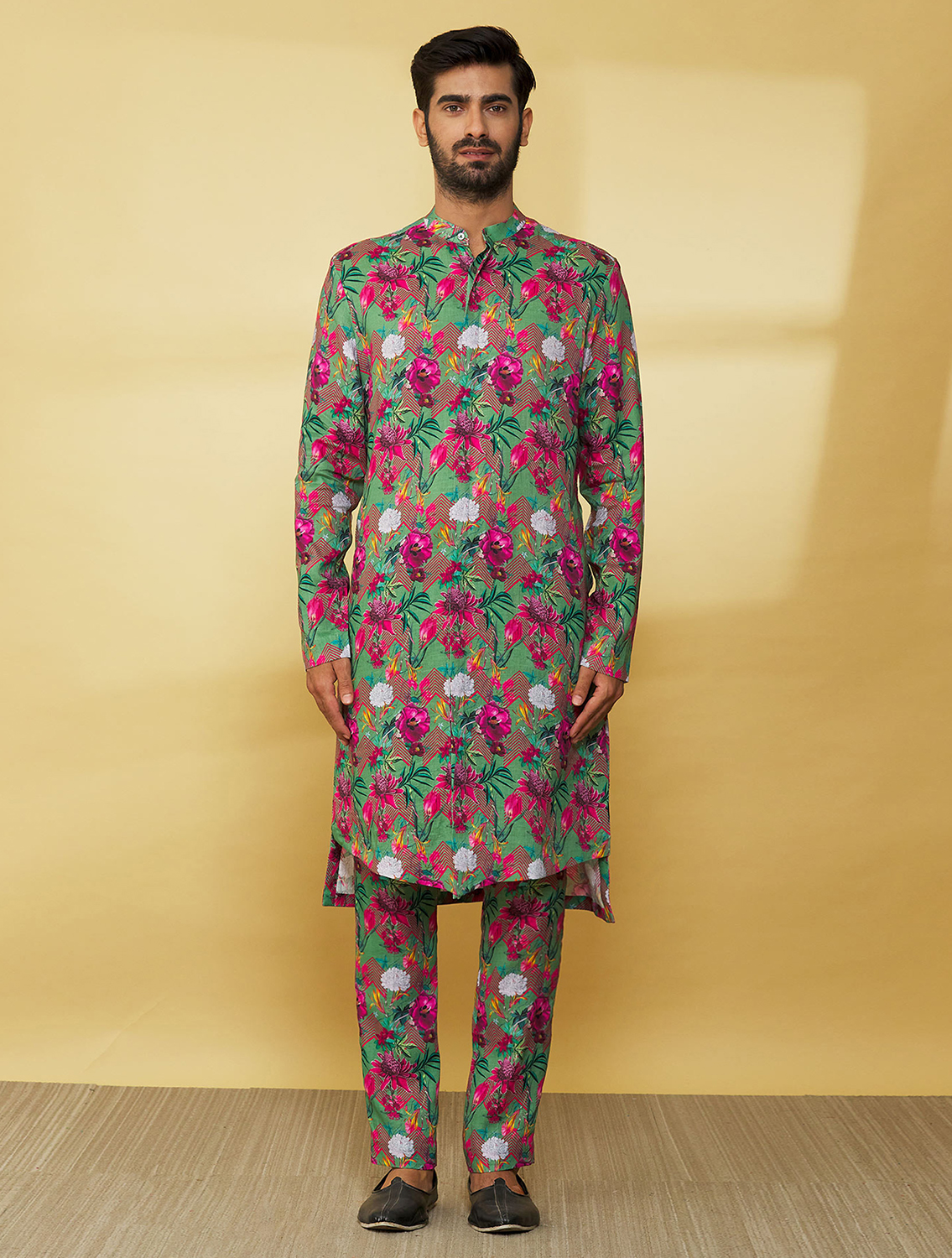Arya Printed Kurta Pant Set