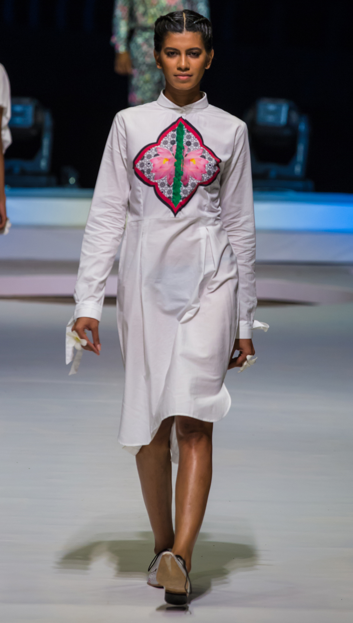 Rehah White ShirtDress with Knotted Cuff
