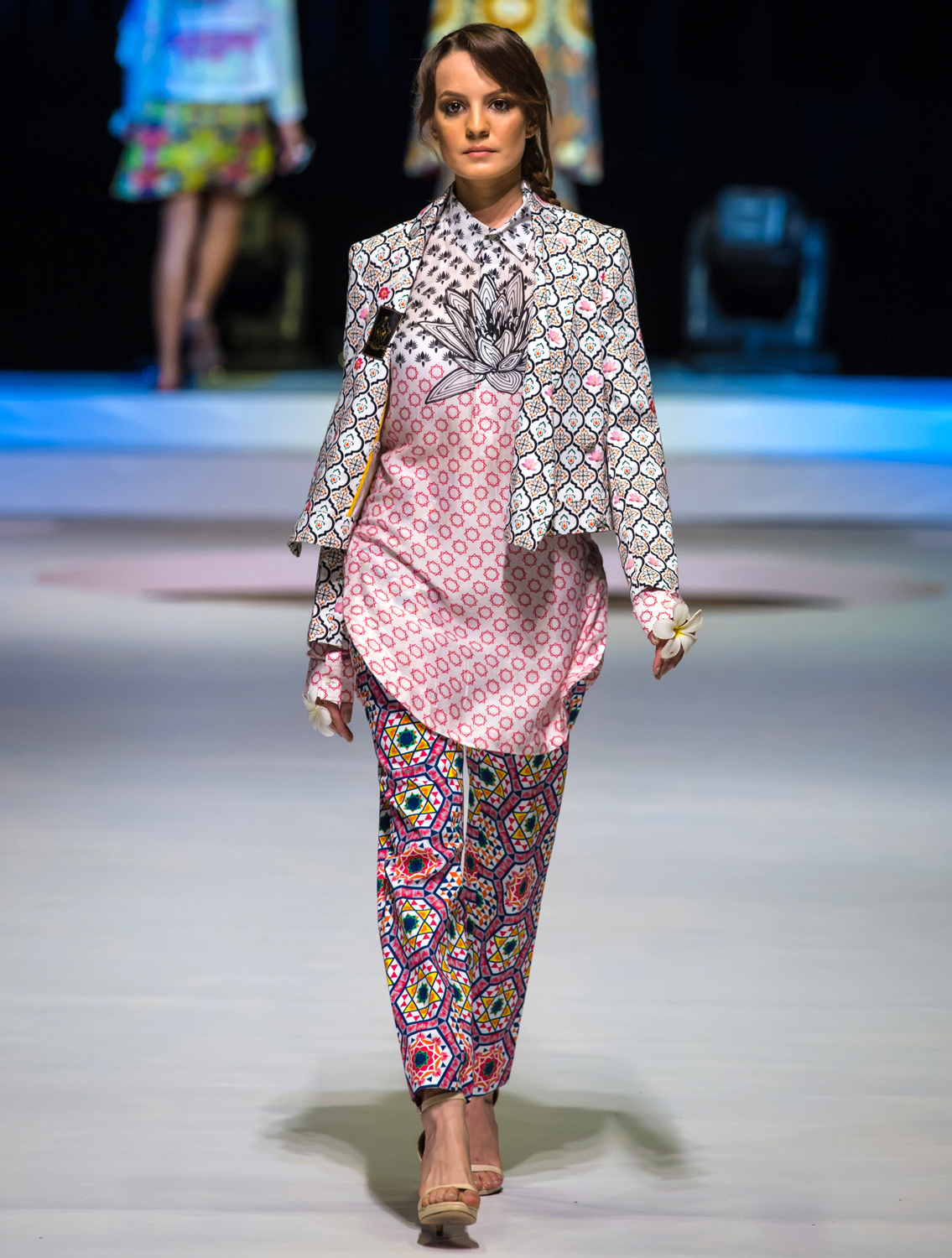 Nayan Crop Jacket Runway