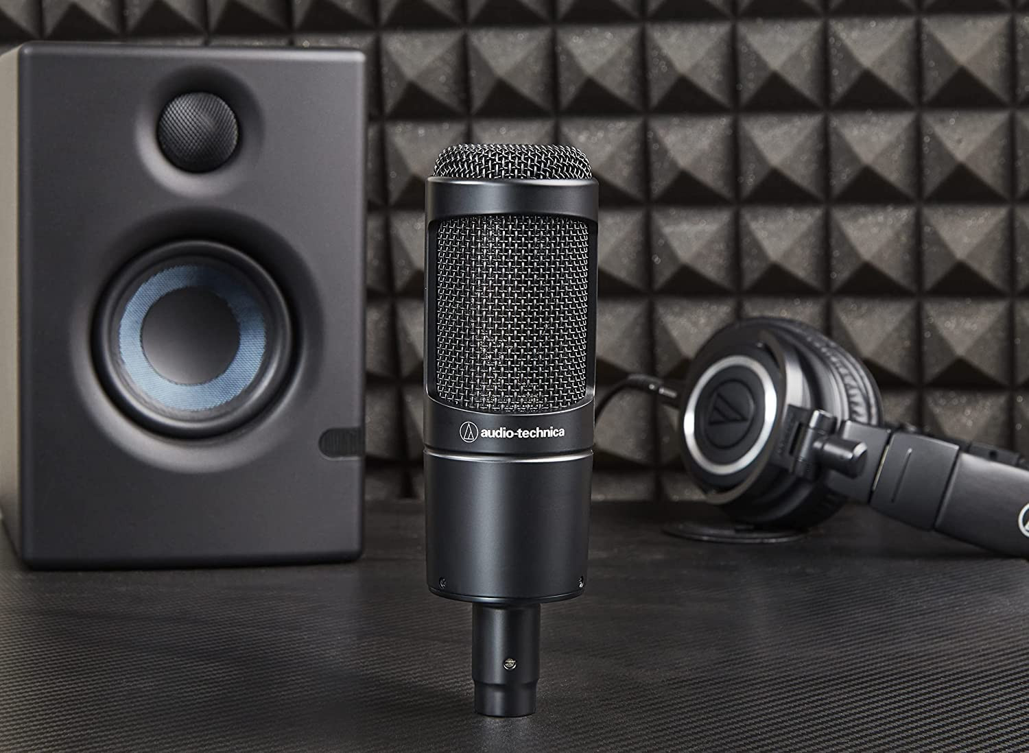 Audio-Technica AT2035 Large Diaphragm Cardioid Condenser Microphone