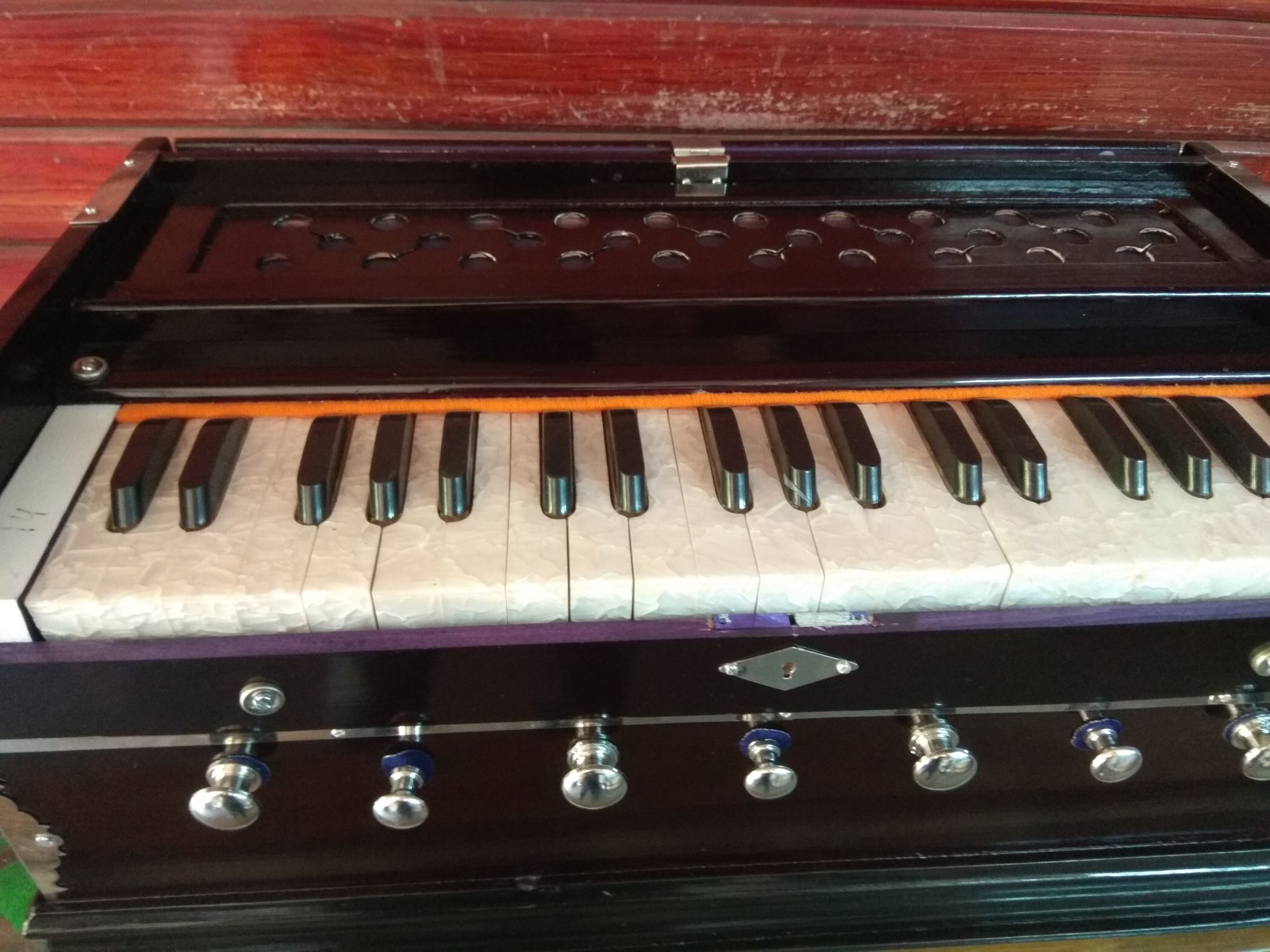 2 Reed Harmonium 7 Stopper