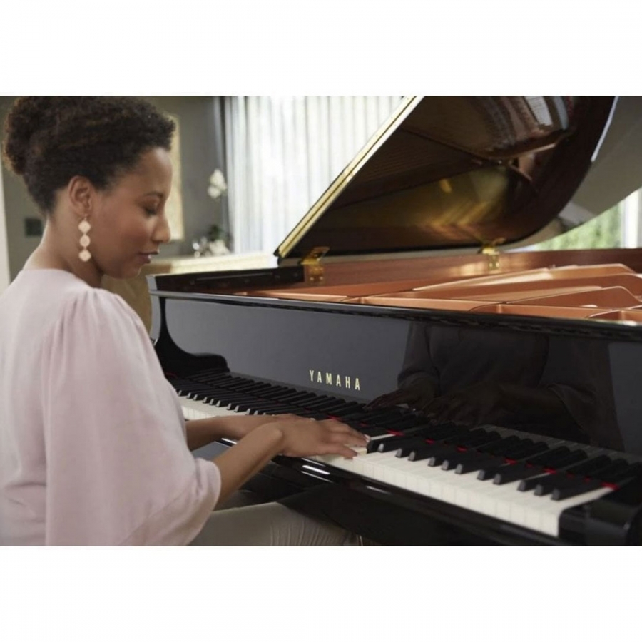 Yamaha GB1K 88 Keys Grand Piano - Polish Ebony