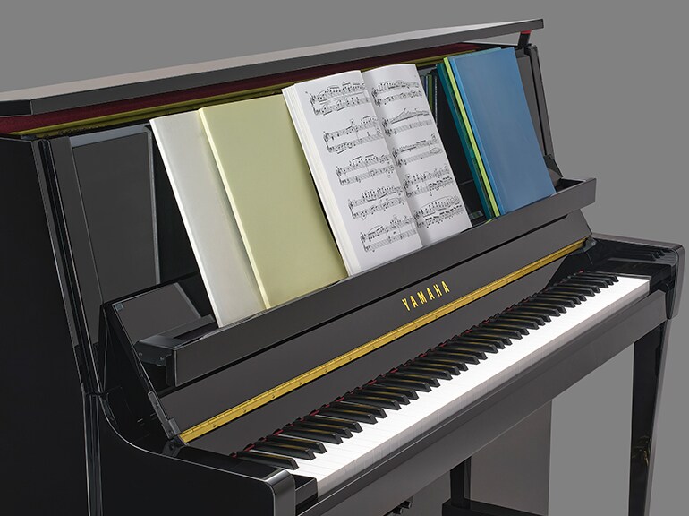 Yamaha B30 PE Upright Acoustic Piano - Polished Ebony