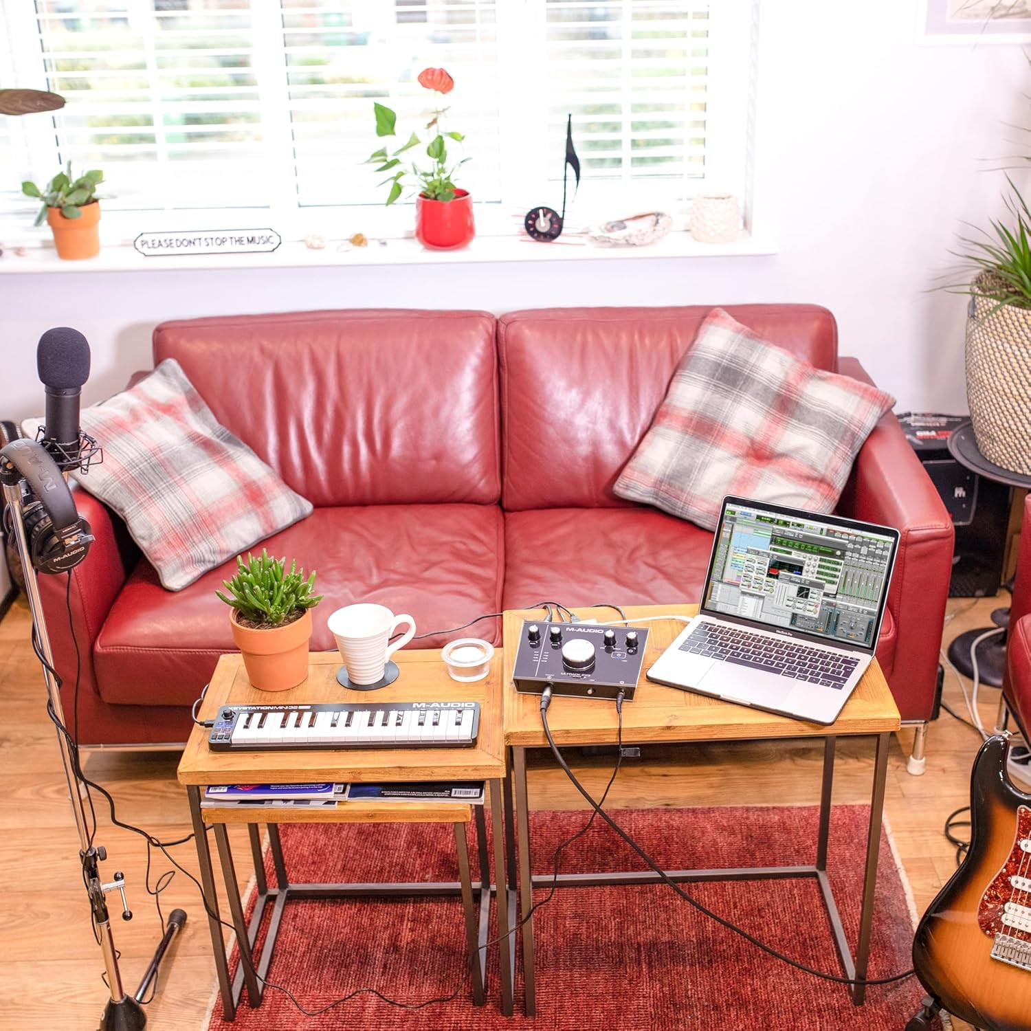 M-Audio Keystation Mini 32 MK3  Ultra-Portable USB MIDI Keyboard Controller