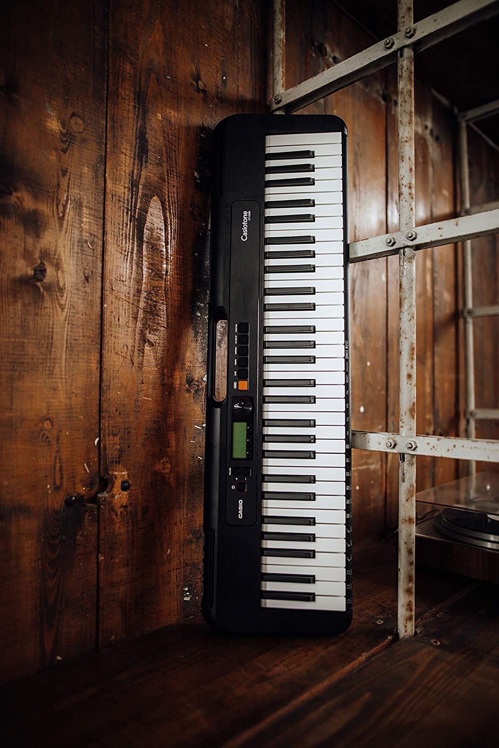 Casio CT-S200 Casiotone 61-Key Portable Keyboard Black With free adapter