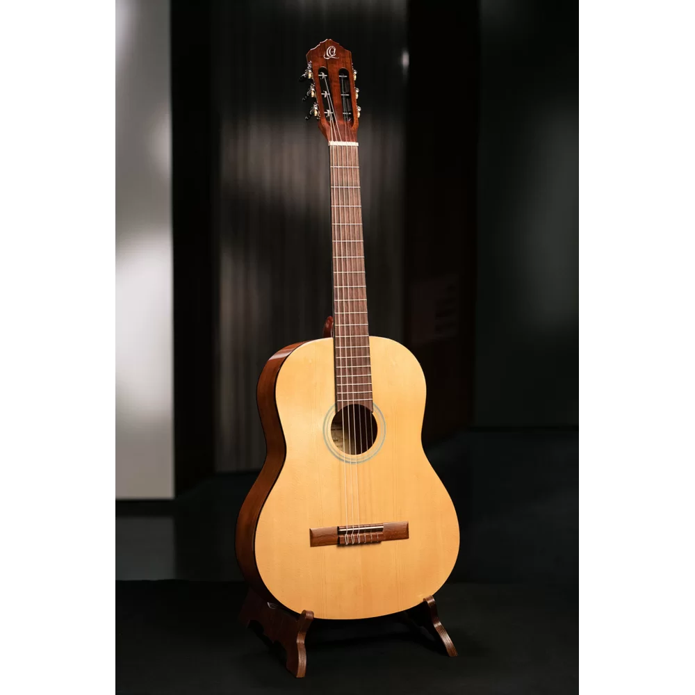 Ortega RST5 Student Series Classical Guitar 44 Size
